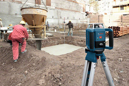 Ротационный нивелир Bosch GRL 400 H Professional (0.601.061.800) Ротационный нивелир Bosch GRL 400 H Professional (0.601.061.800)