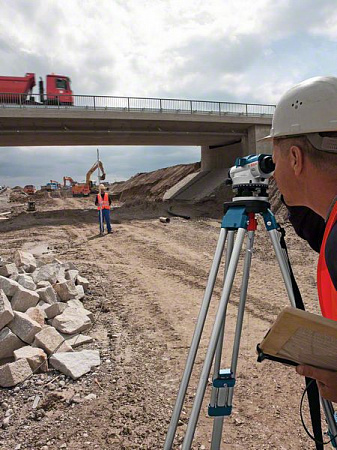 Оптический нивелир BOSCH GOL 26 D (0.601.068.000) Оптический нивелир BOSCH GOL 26 D (0.601.068.000)